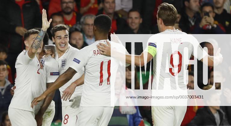 England s Sterlinf jubilates the first goal of the team during the UEFA League of Nations groups phase match between the national teams of Spain and England, at the Benito Villamarin stadium, in Seville, Andalusia, Spain, 15 October 2018. Spain vs. England !ACHTUNG: NUR REDAKTIONELLE NUTZUNG!
