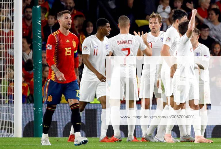 British players jubilate the third goal of the team during the UEFA League of Nations groups phase match between the national teams of Spain and England, at the Benito Villamarin stadium, in Seville, Andalusia, Spain, 15 October 2018. Spain vs. England !ACHTUNG: NUR REDAKTIONELLE NUTZUNG!