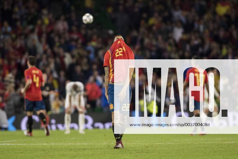 Seville, Spain - DANI CEBALLOS of Spain (C) laments after the finishing of the UEFA Nations League Group A4 soccer match between Spain and England at the Benito Villamarin Stadium Soccer 2018 - Spain vs England - ZUMAa142 20181015_zap_a142_027