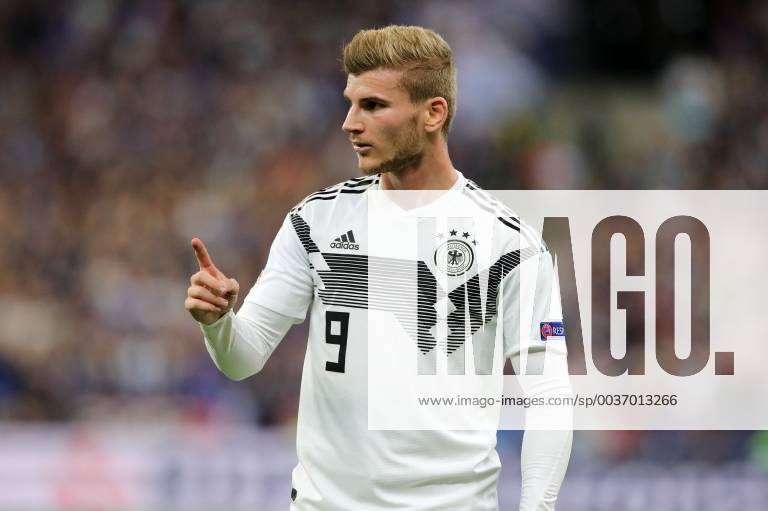 Timo Werner gesticulating action Action Upper body Upper body Sport Football Soccer UEFA Nations League International Team National Team National Team Men 2011 2018 2019 16 10 2018 France FRA VS Germany GER DFL regulations prohibit any use of images as image sequences or quasi video