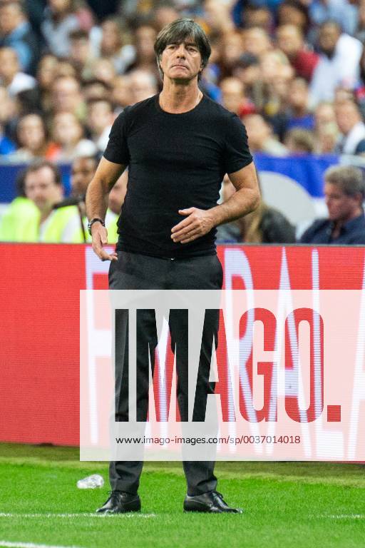 Football Nations League France Germany v l Head Coach National coach Joachim Loew DFB German Football Association gives gestures gesticulate gestures gestures gestures gestures DFL DFB REGULATIONS PROHIBIT ANY USE OF PHOTOGRAPH as IMAGE SEQUENCES and or QUASI VIDEO Paris