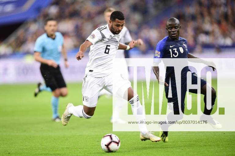 NGolo Kante (France) vs Serge Gnabry (Allemagne) FOOTBALL : France vs Allemagne - Ligue des Nations UEFA - St Denis - 16 10 2018 JBAutissier Panoramic