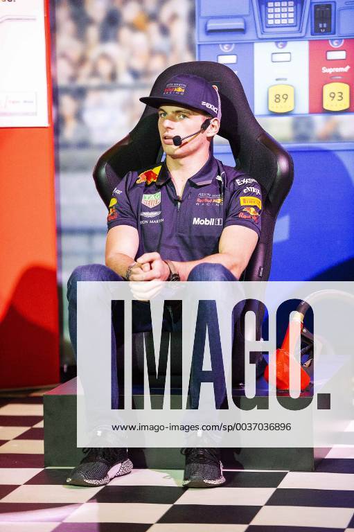 Aston Martin Red Bull Racing Driver Max Verstappen in action at the Red Bull F1 kick off event at Bufordâ€⠢s. Austin, TX. CSM Formula One 2018: Aston Martin Red Bull Racing OCT 18 - ZUMAc04_ 20181018_zaf_c04_007