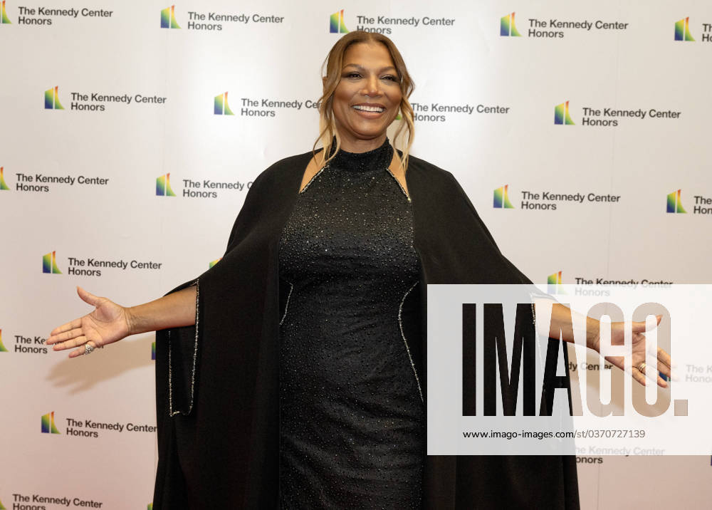 Queen Latifah arrives for the Medallion Ceremony honoring the recipients of the 46th Annual Kennedy Center Honors at the Department of State in Washington, DC on Saturday, December 2, 2023. The 2023 honorees are: actor and comedian Billy Crystal acclaimed soprano Renee Fleming British singer-songwriter producer, and member of the Bee Gees, Barry Gibb rapper, singer, and actress Queen Latifah and singer Dionne Warwick. WAX20231202228 RonxSachs