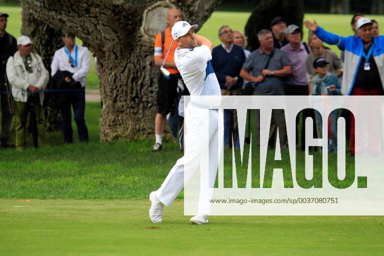 Spanish Sergio Garcia hits the ball on the 2nd hole during the Andalucia Valderrama Master at Valderrama golf course in San Roque, Cadiz, southern Spain, 21 October 2018. The Andalucia Valderrama Master will run from 18 October until 21 October. Andalucia Valderrama Masters golf tournament !ACHTUNG: NUR REDAKTIONELLE NUTZUNG!