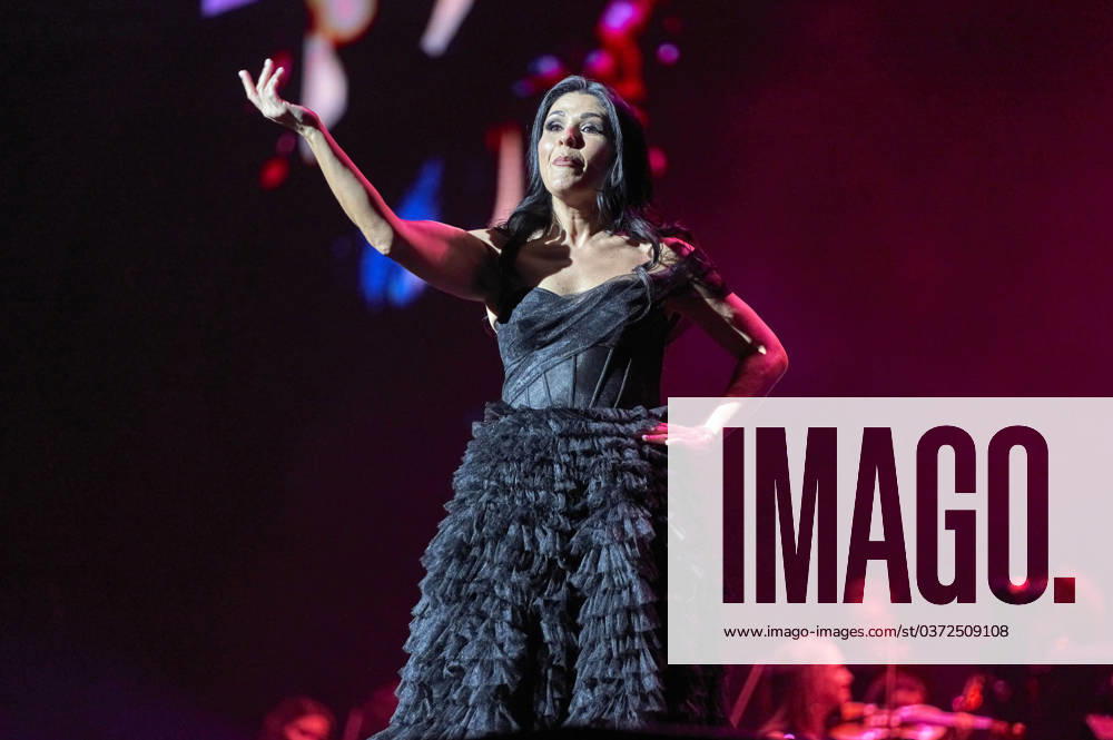 Alexandra Arrieche live at the Night of the Proms 2023 in the ZAG Arena Hannover, 06 12 2023 Foto:xU.xFuturexImagex notp_hannover_3249