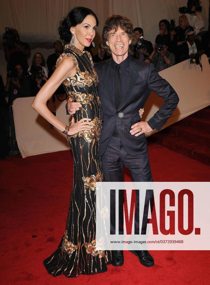 2011 Metropolitan Museum of Art Costume Institute Gala Celebrating the Opening of Alexander McQueen: Savage Beauty 02 May 2011 - New York, NY - L Wren Scott and Mick Jagger. 2011 Metropolitan Museum of Art Costume Institute Gala Celebrating the Opening of Alexander McQueen: Savage Beauty held at the Metropolitan Museum of Art. Photo Credit: Pete Mariner Photoshot AdMedia New York New York United States