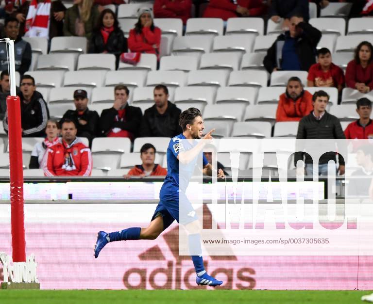 (181103) -- LISBON, Nov. 3, 2018 (Xinhua) -- Pedro Nuno of Moreirense celebrates after scoring during the Portuguese League soccer match between SL Benfica and Moreirense at Luz Stadium in Lisbon, Portugal on Nov. 2, 2018. Moreirense won 3-1. (Xinhua Zhang Liyun) (SP)PORTUGAL-LISBON-SOCCER-PORTUGUESE LEAGUE