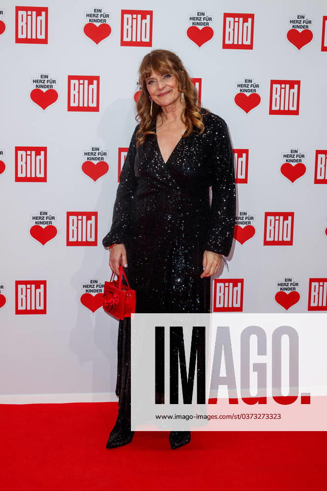 Donation gala A Heart for Children 2023 Nastassja Kinski at a A Heart for Children 2023 donation gala at Studio Adlershof on 09 12 2023 in Berlin