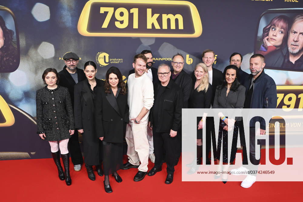 Nilam Farooq, Tobi Baumann, Iris Berben, Ben Münchow, Lena Urzendowsky, Joachim Krol, Alexander Beyer, cast and crew at the world premiere of the movie 791 km at Mathäser Filmpalast Munich, 12 12 2023 Foto:xR.xFuturexImagex 791km_muenchen_3231