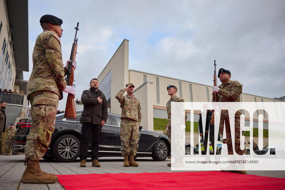 President of Ukraine VOLODYMYR ZELENSKYY visits a U.S. military base hosting the headquarters of the U.S. Army Command in Europe and Africa in Wiesbaden. Wiesbaden Germany - ZUMA 20231214_int_z03_035