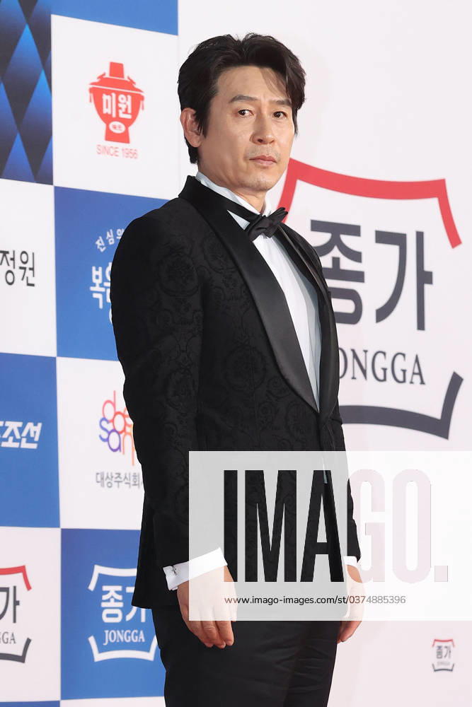 S. Korean actor Seol Kyung-koo S. Korean actor Seol Kyung-koo South Korean actor Seol Kyung-koo poses for a photo during the red carpet event of the 43rd Blue Dragon Awards at KBS Hall in Seoul on Nov. 25, 2022. (Yonhap) 2022-11-28 16:15:36 < 1980-2022 YONHAPNEWS AGENCY. .> ¼¿ïƯº°½Ã