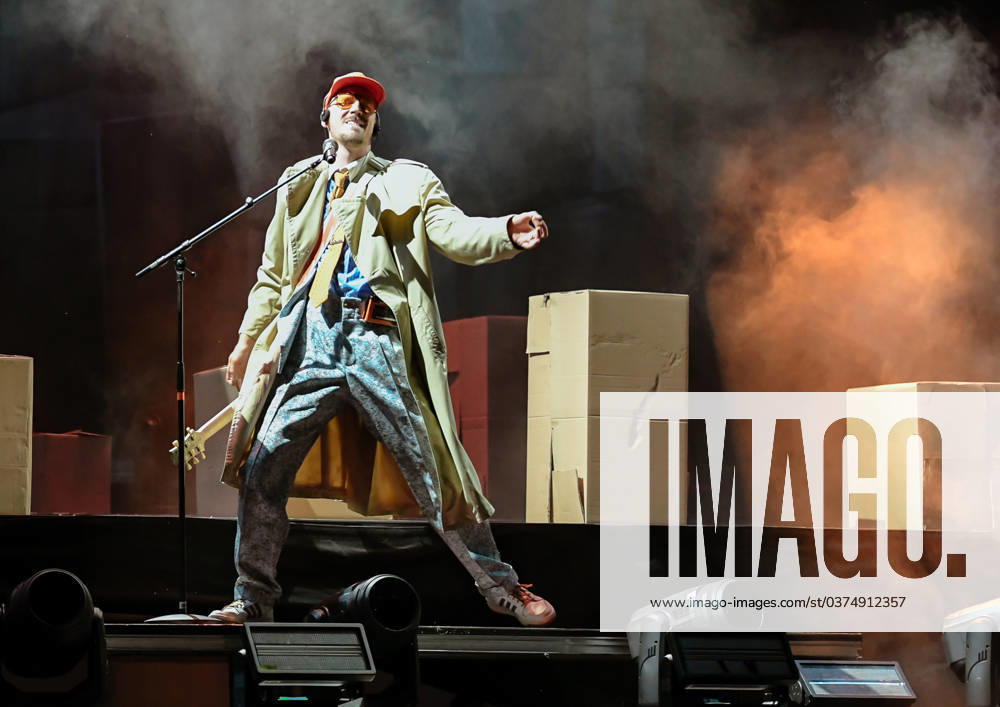 Entertainment Music, Lollapalooza Berlin, v l The rapper Alligatoah buergerlich Lukas Strobel will be on stage at the Lollapalooza Festival at the Berlin Olympic Stadium The 7th edition of the music festival in Berlin will take place from 09 09 2023 10 09 2023 Berlin