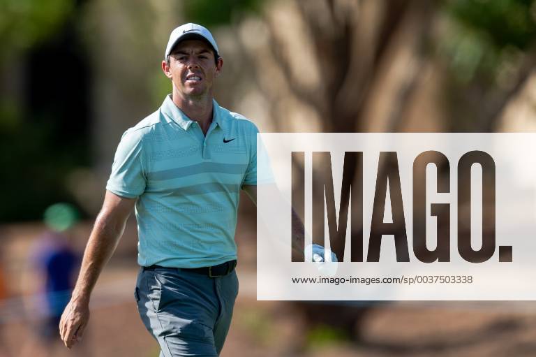 Rory Mcilroy of Northern Ireland in round 1 during the DP World Tour Championship at Jumeirah Golf Estates, Dubai, UAE on 15 November 2018.