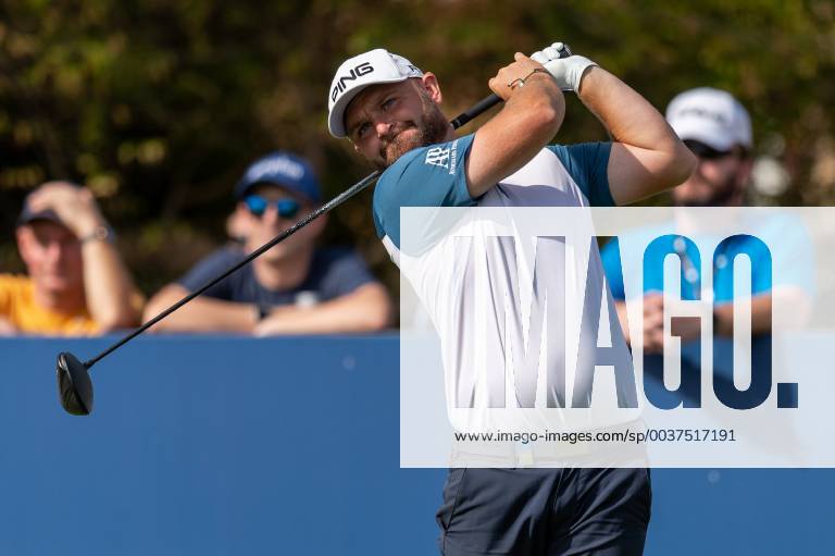 Andy Sullivan of England in action in round 2 during the DP World Tour Championship at Jumeirah Golf Estates, Dubai, UAE on 16 November 2018.