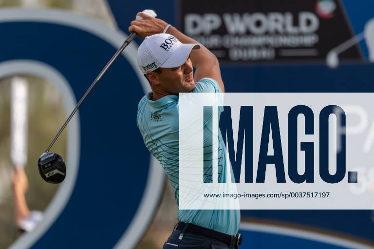 Martin Kaymer of Germany tees off at the second hole in round 2 during the DP World Tour Championship at Jumeirah Golf Estates, Dubai, UAE on 16 November 2018.