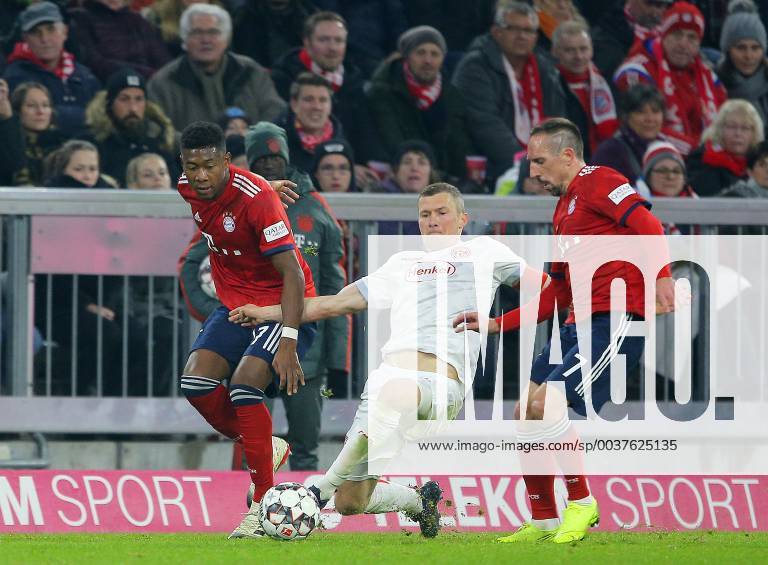 SOCCER - 1.DFL, Bayern vs Duesseldorf MUNICH,GERMANY,24.NOV.18 - SOCCER - 1. DFL, 1. Deutsche Bundesliga, FC Bayern Muenchen vs Fortuna Duesseldorf. Image shows David Alaba (Bayern), Oliver Fink (Duesseldorf) and Franck Ribery (Bayern). GEPAxpictures xThomasxBachun