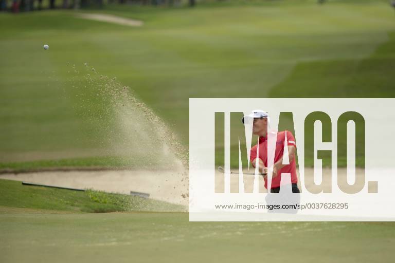 Hong Kong, Hong Kong, China - A photo Showing australian Gold Player jason scrivener during a Golf Game in the 2018 Honma Hong Kong Open in Hong Kong, China. 24 November 2018. Honma Hong Kong Open - Day Three - ZUMAn230 20181124_zaa_n230_095