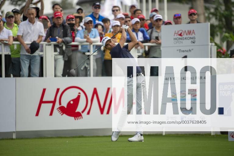 Hong Kong, Hong Kong, China - A Photo showing indian Golf Player Ajeetesh Sandhu during a Golf Tee in Honma 2018 Hong Kong Open in Hong Kong, China. 24 November 2018 Honma Hong Kong Open - Day Three - ZUMAn230 20181124_zaa_n230_098