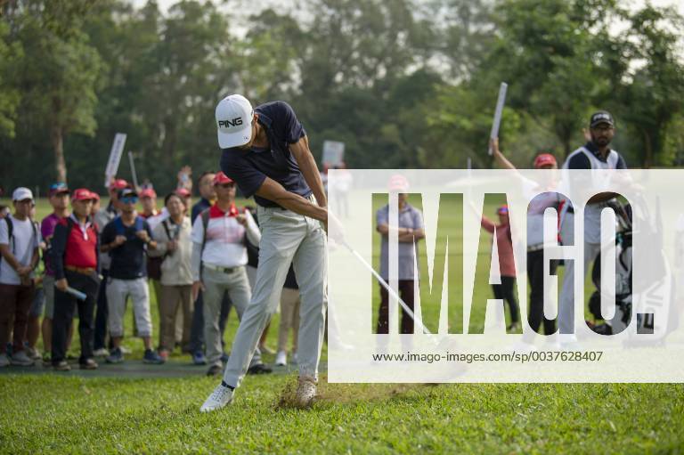 Hong Kong, Hong Kong, China - A Photo showing indian Golf Player Ajeetesh Sandhu during a Golf Tee in Honma 2018 Hong Kong Open in Hong Kong, China. 24 November 2018 Honma Hong Kong Open - Day Three - ZUMAn230 20181124_zaa_n230_102