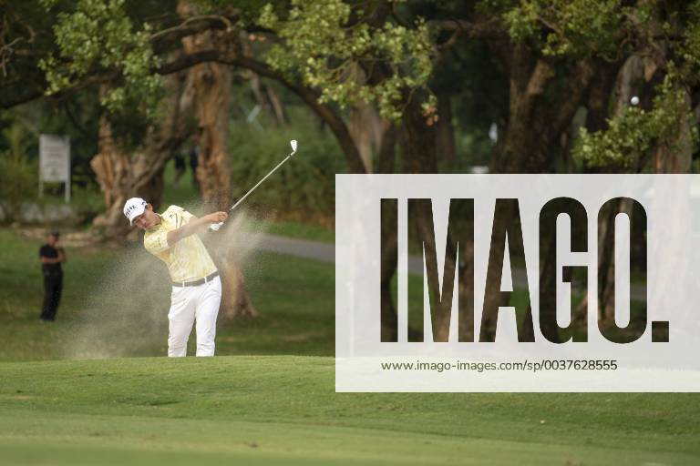 Hong Kong, Hong Kong, China - A photo Showing Korean Golf PLayer Hyowon Park during a Golf Game in the 2018 Honma Hong Kong open in Hong Kong, China. 24 November 2018. Honma Hong Kong Open - Day Three - ZUMAn230 20181124_zaa_n230_096
