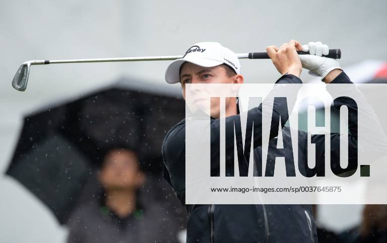Hong Kong, Hong Kong SAR, CHINA - HONG KONG, HONG KONG SAR,CHINA. November 25th, 2018. Final round of the Honma Hong Kong Open Golf 2018 at Hong Kong Golf Club Fanling. Englishman Matthew Fitzpatrick tees off at the 4th tee in the heavy rain. Final round of the Honma Hong Kong Open Golf 2018 - ZUMAr144 20181125_zap_r144_015