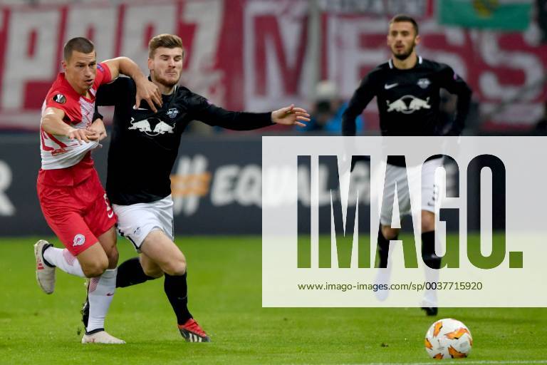 SOCCER - UEFA EL, RBS vs RB Leipzig SALZBURG,AUSTRIA,29.NOV.18 - SOCCER - UEFA Europa League, group stage, Red Bull Salzburg vs RasenBallsport Leipzig. Image shows Stefan Lainer (RBS) and Timo Werner (RB Leipzig). GEPAxpictures xFlorianxErtl