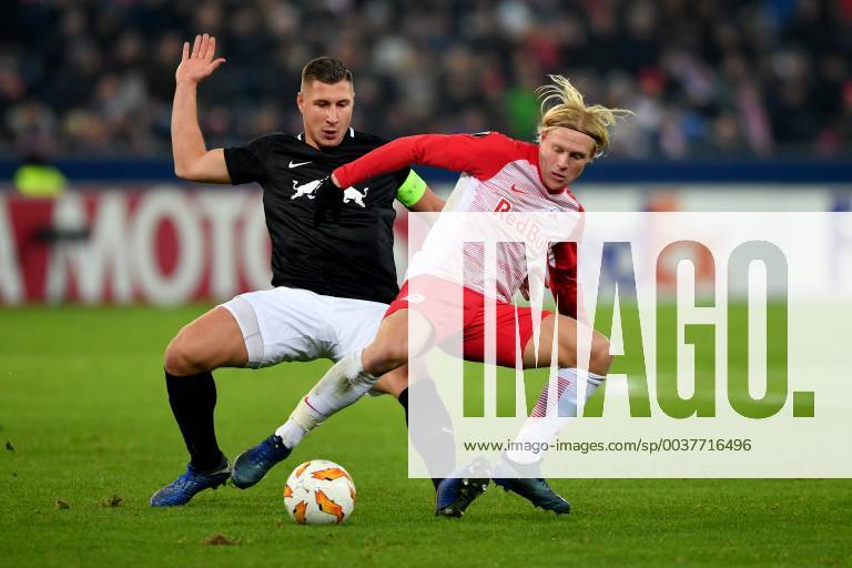 SOCCER - UEFA EL, RBS vs RB Leipzig SALZBURG,AUSTRIA,29.NOV.18 - SOCCER - UEFA Europa League, group stage, Red Bull Salzburg vs RasenBallsport Leipzig. Image shows Willi Orban (RB Leipzig) and Xaver Schlager (RBS). GEPAxpictures xFlorianxErtl