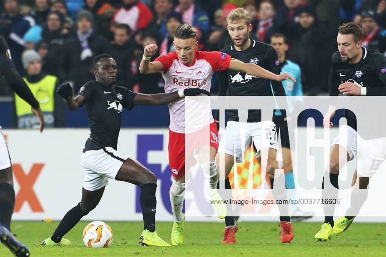 SOCCER - UEFA EL, RBS vs RB Leipzig SALZBURG,AUSTRIA,29.NOV.18 - SOCCER - UEFA Europa League, group stage, Red Bull Salzburg vs RasenBallsport Leipzig. Image shows Bruma (RB Leipzig), Hannes Wolf (RBS), Konrad Laimer and Stefan Ilsanker (RB Leipzig). GEPAxpictures xMathiasxMandl