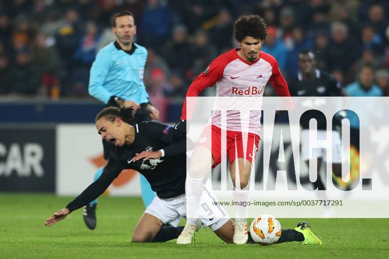 SOCCER - UEFA EL, RBS vs RB Leipzig SALZBURG,AUSTRIA,29.NOV.18 - SOCCER - UEFA Europa League, group stage, Red Bull Salzburg vs RasenBallsport Leipzig. Image shows Yussuf Poulsen (RB Leipzig) and Andre Ramalho (RBS). GEPAxpictures xMathiasxMandl