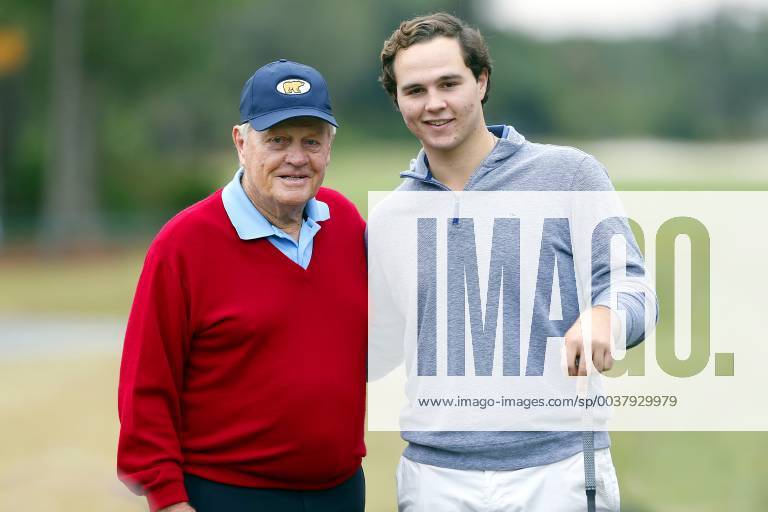 ORLANDO, FL - DECEMBER 14: Jack Nicklaus and grandson Gary GT Nicklaus pose together on the first tee before the Pro-Am of the 2018 PNC Father Son Challenge on December 14, 2018 at the The Ritz-Carlton Golf Club in Orlando, Florida. (Photo by Cliff Welch Icon Sportswire) GOLF: DEC 14 Champions Tour - PNC Father Son Challenge Icon121418113