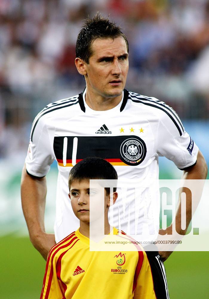 Miroslav Klose (Deutschland) - Nationalhymne - Fußball EM Herren EURO 2008, Länderspiel, Finale, Nationalteam, Nationaltrikot Porträt Wien
