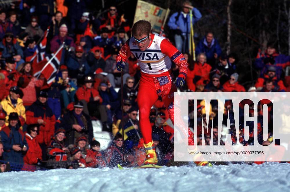 Björn Daehlie in der Loipe Nordischer Skilauf WM Herren Skilanglauf, Langlauf, Ski Nordisch, Nordischer Skisport: Weltmeisterschaft, Freier Stil Einzelbild Trondheim Dynamik, Begeisterung,