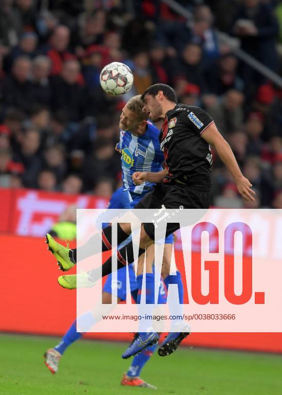 Soccer 1 BL Season 2018 2019 Bayer 04 Leverkusen vs Hertha Berlin 22 12 2018 Bayarena Leverkusen Fbian Lustenberger Hertha Berlin Kevin Volland Bayer Leverkusen