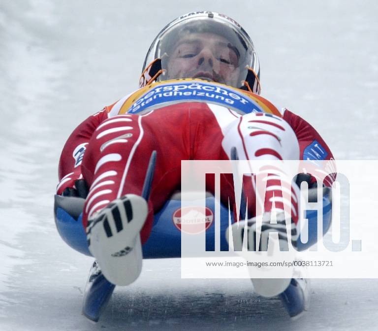 The Italian Armin Zoeggeler starts to the first run at the Toboggan World Cup race in Winterberg on Saturday 17 Jan 2004 Zoeggeler occupied third place behind the Germans Georg Hackl and David Moeller In the overall World Cup ranking he leads after the 6 race with 501 points David Moeller with 401 points Eckehard Schulz Italy s Armin Zoeggeler starts to the first run of the Luge World Cup competition in Winterberg Germany Saturday Jan 17 2004 He Hackl placed on third and leads the world cup standing Eckehard Schulz WINTERBERG DEU