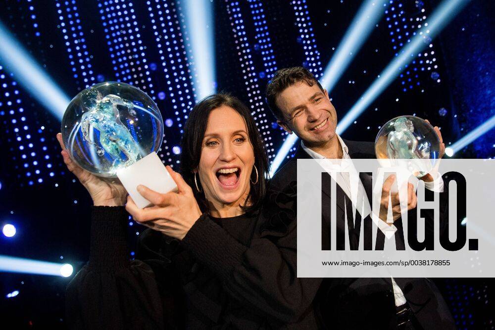 Marit Björgen and Ole Einar Björndalen on the stage after the Idrettsgalla 2019 on January 5 2019 in Stavanger Photo Jon Olav Nesvold BILDBYR N code JE 160389, detectedSourceLanguage