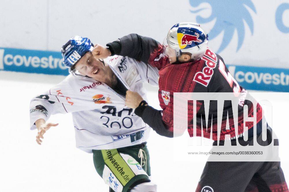 GER DEL EHC Red Bull Muenchen vs Augsburger Panther 18 01 2019 Eisstadion Oberwiesenfeld Muenchen GER DEL EHC Red Bull Muenchen vs Augsburger Panther in the picture fight between Keith Aulie EHC München 5 and Hans Detsch Augsburg 89 nordphotox xStraubmeier nph00004
