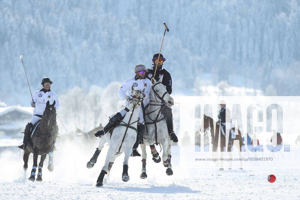 KW03 SNOW POLO - WC KITZBUEHEL,AUSTRIA,20.JAN.19 - WINTERSPORTS - SNOW POLO, World Cup. Image shows Marc Aberle (GER) and Tito Gaudenzi (SUI). GEPAxpictures xChristianxWalgram