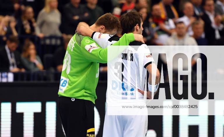 Andreas Wolff TW Germany and Uwe Gensheimer Germany Arm in Arm disappointed after the game Germany Norway Norway IHF Handball World Championship 2019 Handball World Championship 2019 Men Men Men Handball men Handball Germany Germany Semifinal Game 1 half final Hamburg 25 1 2019