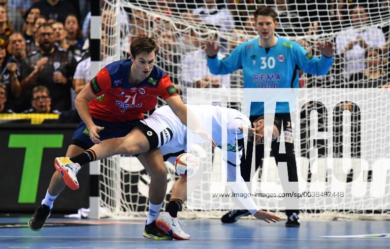 Hendrik Pekeler Germany and Magnus Rod Magnus Roed Norway in duel Germany Norway Germany Norway IHF Handball World Championship 2019 Handball World Championship 2019 Men Men Men Handball men Handball Germany Germany Semifinal Match 2 half final Hamburg 25 1 2019