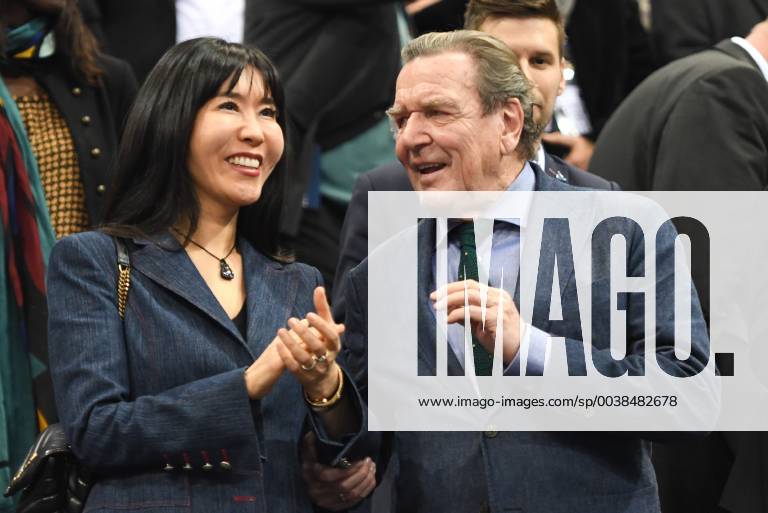 GER IHF WM 2019 Germany GER vs Norway NOR 25 01 2019 GER IHF WM 2019 Germany GER vs Norway NOR in picture Gerhard Schroeder Schröder former chancellor with Mrs Soyeon on the tribune nordphoto xWitke nph00002