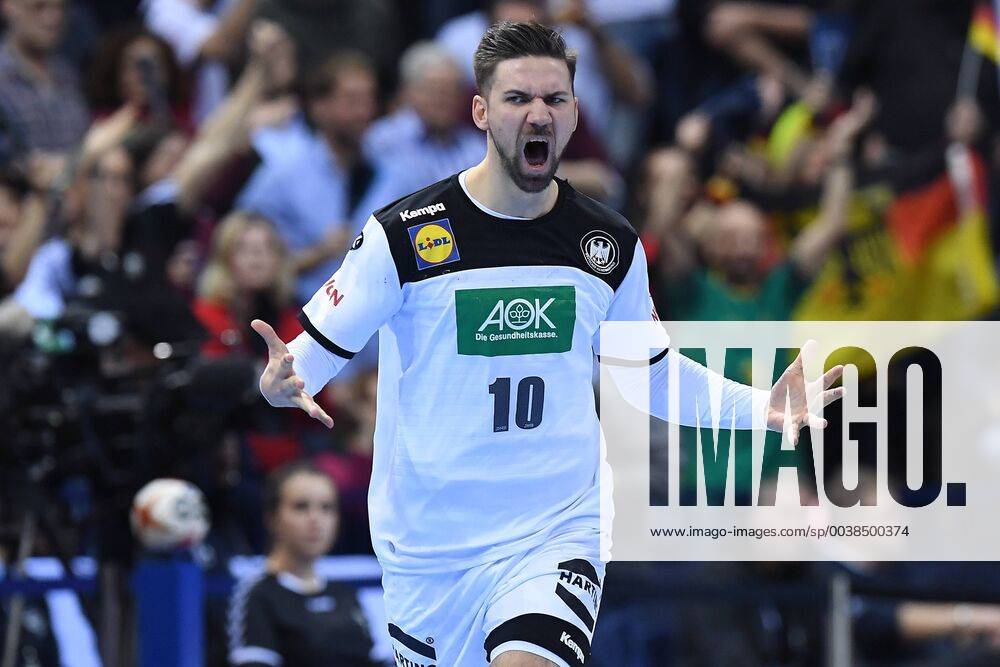 Handball WM Semifinal Germany Norway on 25 01 2019 at the Barclaycard Arena in Hamburg Fabian Wiede Germany celebrates xRx