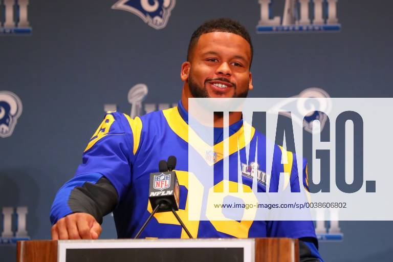 ATLANTA, GA - JANUARY 31: Los Angeles Rams defensive end Aaron Donald (99) answers questions during the Los Angeles Rams press conference PK Pressekonferenz on January 31, 2019 at the Atlanta Marriott Buckhead in Atlanta, GA. (Photo by Rich Graessle Icon Sportswire) NFL American Football Herren USA JAN 31 Super Bowl LIII - Rams Press Conference Icon1901311033