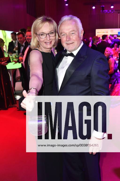 Wolfgang Kubicki with his wife Annette Marberth Kubicki at the 49 Ball des Sports 2019 at the RheinMain CongressCenter Wiesbaden 02 02 2019 Foto:xF.xFuturexImage