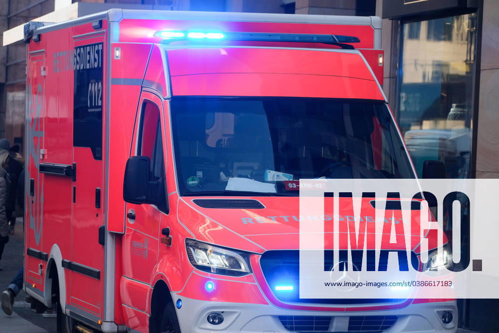 Düsseldorf 11 01 2024 Ambulance Rescue service Rescue transport vehicle RTW Ambulance fire department Emergency doctor Blue light Special signal Emergency rescue operation Rotating beacon Rescue right of way Rotating beacon Emergency beacon Düsseldorf North Rhine-Westphalia Germany