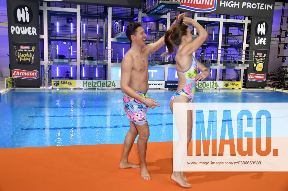 Valentin Lusin and Mariia Maksina at the photocall for the TV show RTL Turmspringen from the swimming and diving hall in the Europasportpark Berlin Berlin, 11 01 2024 Foto:xN.xKubelkax xFuturexImagex turmspringen_4214
