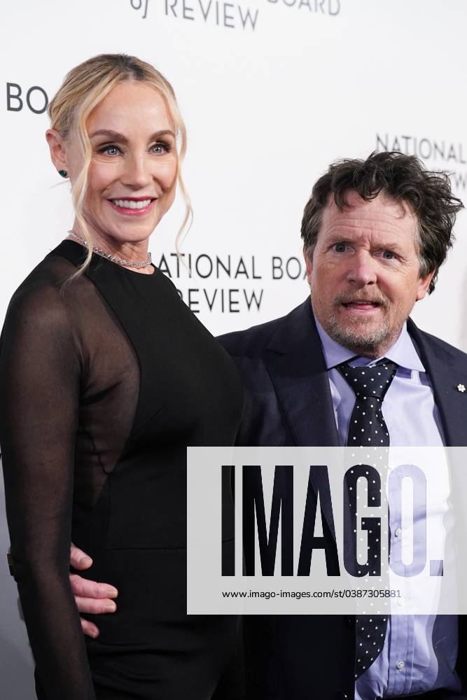 Tracy Pollan, Michael J Fox at arrivals, The National Board of Review Annual Awards Gala 2024, Cipriani 42nd Street, New York, NY, United States, January 11, 2024. (Photo by: Kristin Callahan Everett Collection) PUBLICATIONXNOTxINxCANxCHNxFRAxITAxJPNxNORxPOLxRUSxESPxUKxUSA