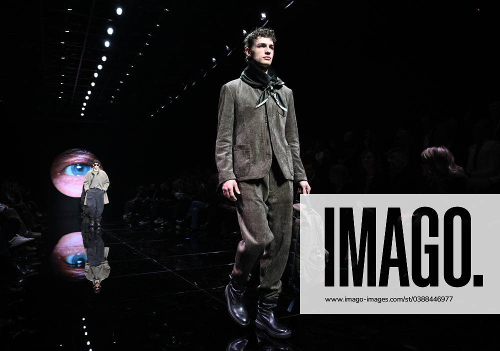 A model presents a creation by Giorgio Armani during the Milan Fashion Week, in Milan, Italy, 14 January 2024. The Fall Winter 2024 2025 collections are presented from 12 to 16 January 2024. ANSA DANIEL DAL ZENNARO Milan Italy - ZUMAa110 20240115_zaf_a110_007