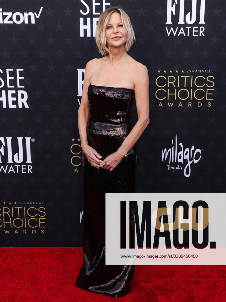 29th Annual Critics Choice Awards Arrivals - LA Meg Ryan arrives at the 29th Annual Critics Choice Awards held at The Barker Hangar on January 14, 2024 in Santa Monica, Los Angeles, CA, USA. Photo by Xavier Collin Image Press Agency ABACAPRESS.COM) Los Angeles CA United States