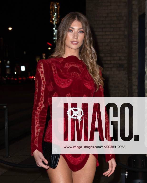 London, New York, United Kingdom of Great Britain and Northern Ireland - Lorena Rae arriving at the Fabulous Fund Fair at The Roundhouse on February 18 2019 in London, England Fabulous Fund Fair, 021819 - ZUMAny1_ 20190219_zaf_ny1_001
